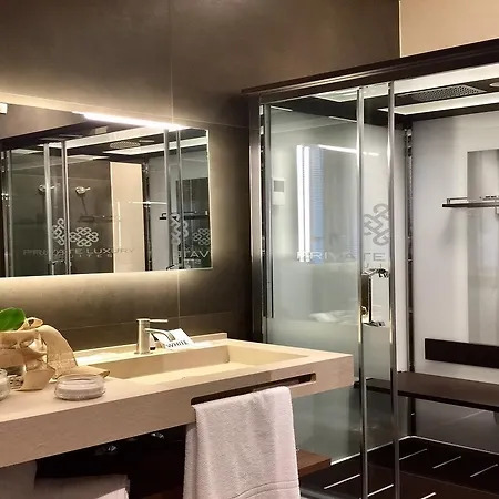 Private Luxury Πανσιόν