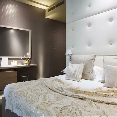 Πανσιόν Private Luxury 4*