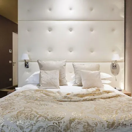 Private Luxury 4* Rom