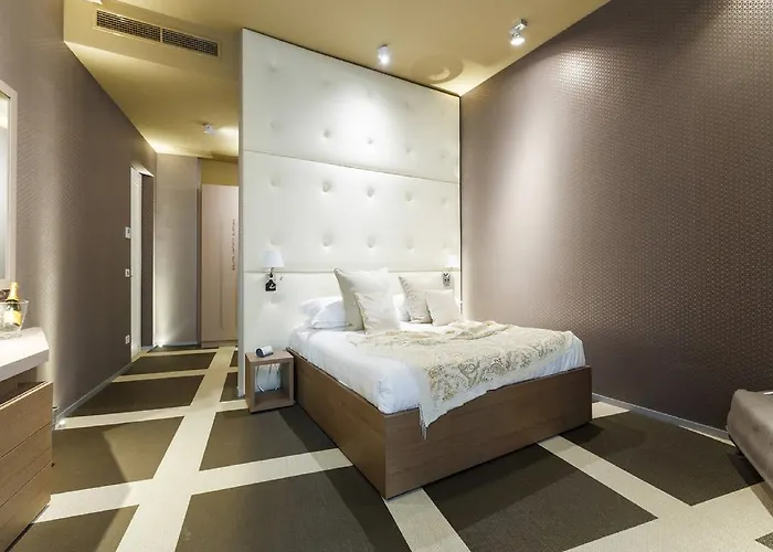 Private Luxury בית הארחה 4*