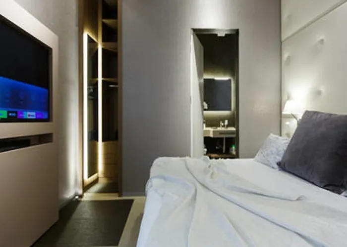 Private Luxury 4* רומא